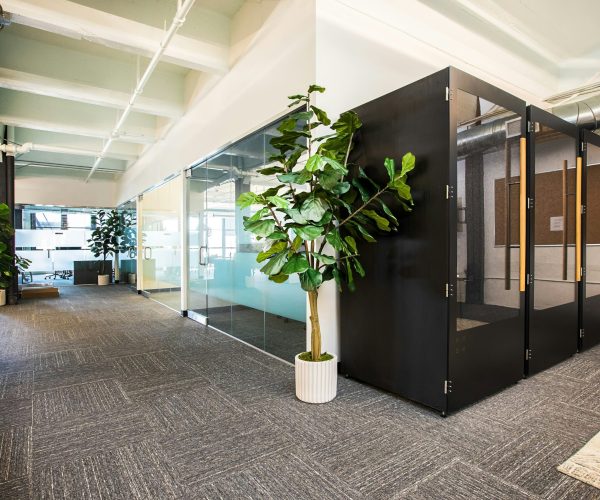 uneebo-office-design-6182SnH84II-unsplash